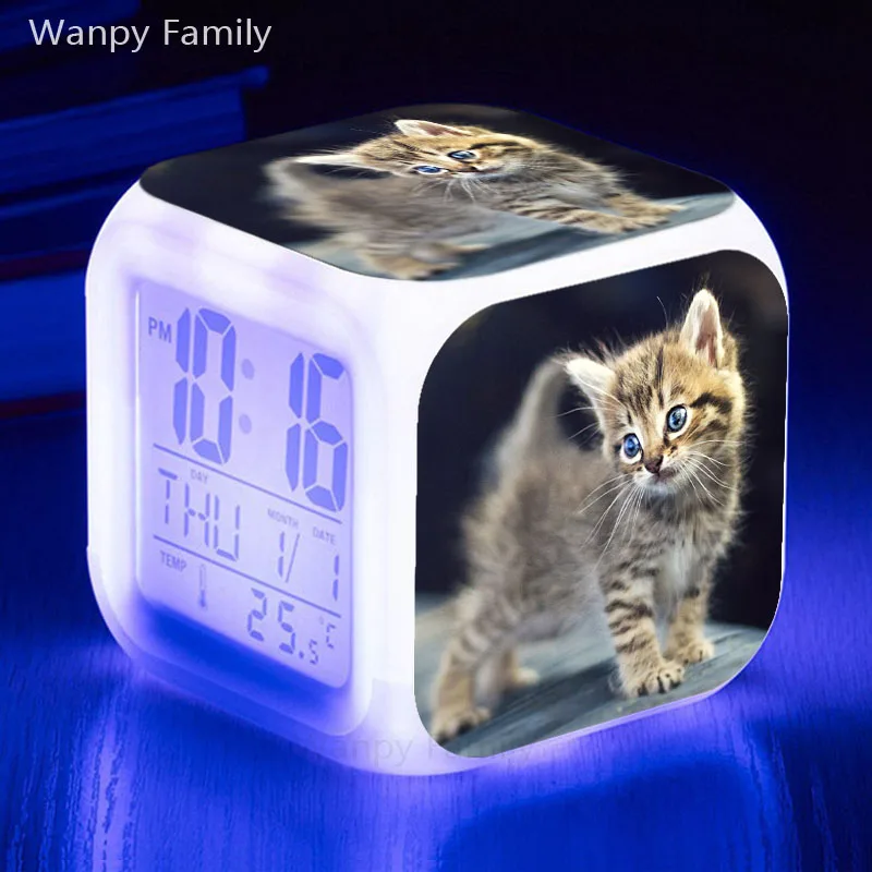 Vrlo Slatka Mačkica Mačka Budilnik Veliki LED Zaslon S pozadinskim Osvjetljenjem Sati Za Dječje Sobe Multifunkcionalni Digitalni Alarm sat