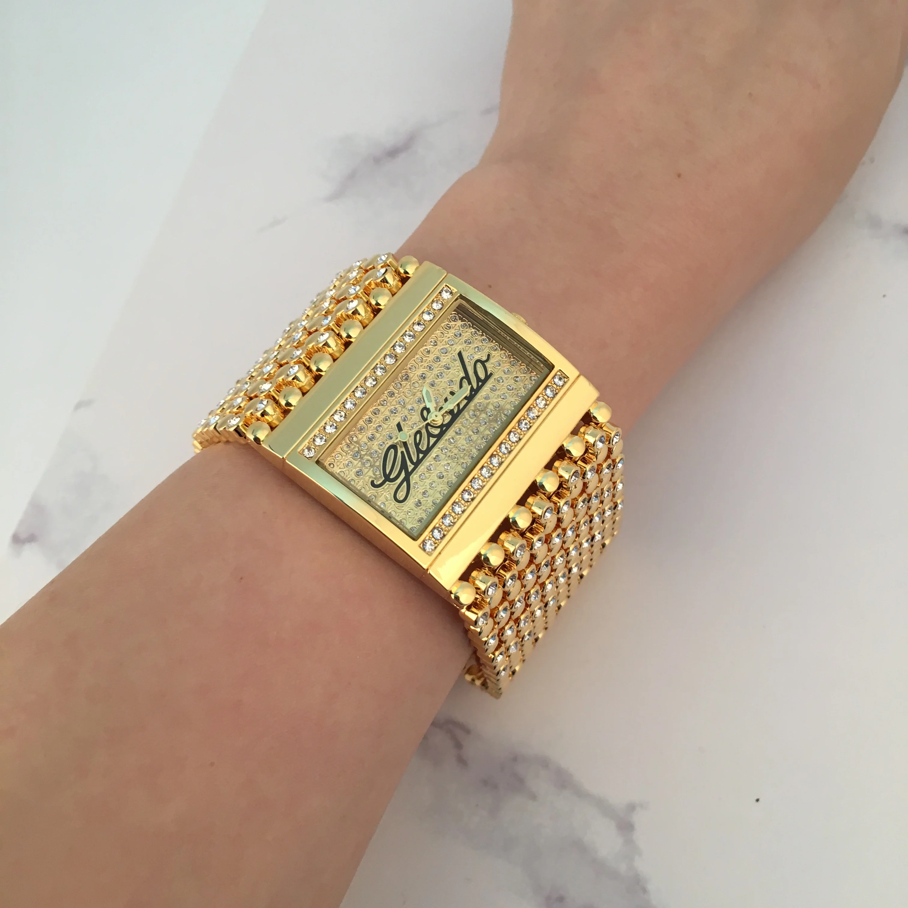2019 Luksuzne marke ženski sat Zlatni modni quartz ručni sat sa dijamantima Ženski sat za haljine relogio feminino Sat reloj mujer
