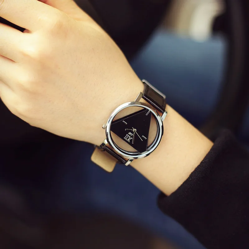 2020 Modni šuplje trokutasti ženske kvarcni sat jednostavna novost i individualizam kreativna ručni sat crno bijeli kožni sat Slika 1 